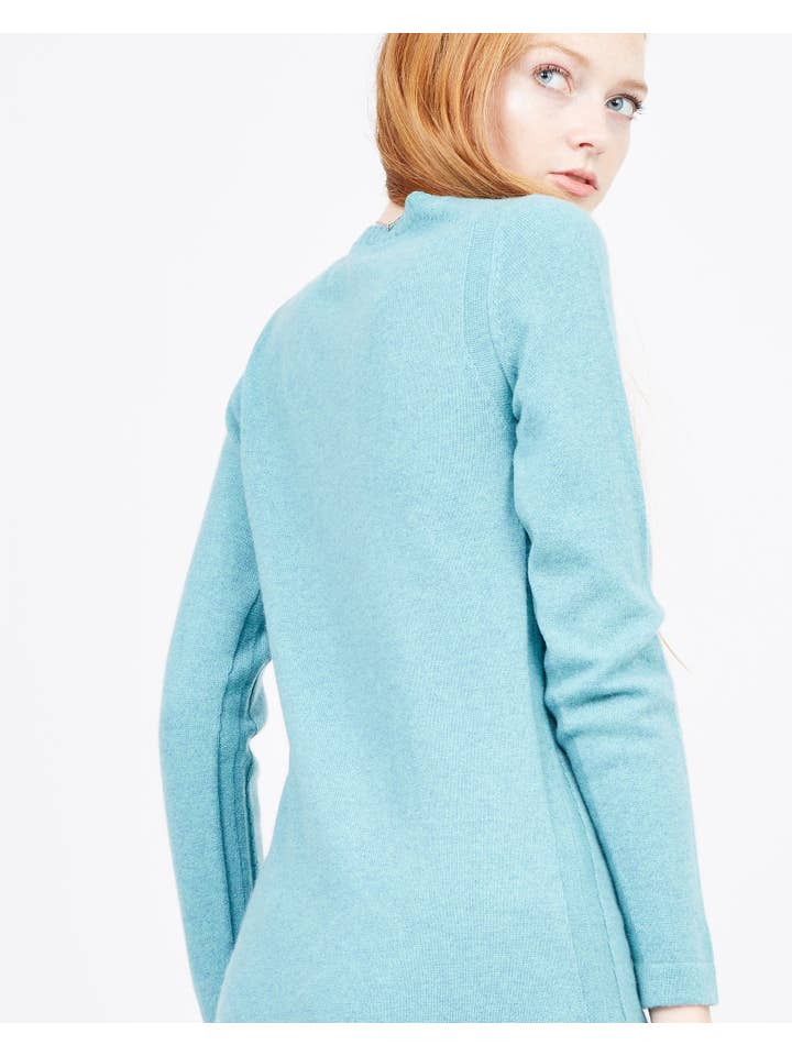 QUINN - Wholesale Knitted jumper – Women′s - ALISA Essential Cashmere Crew5