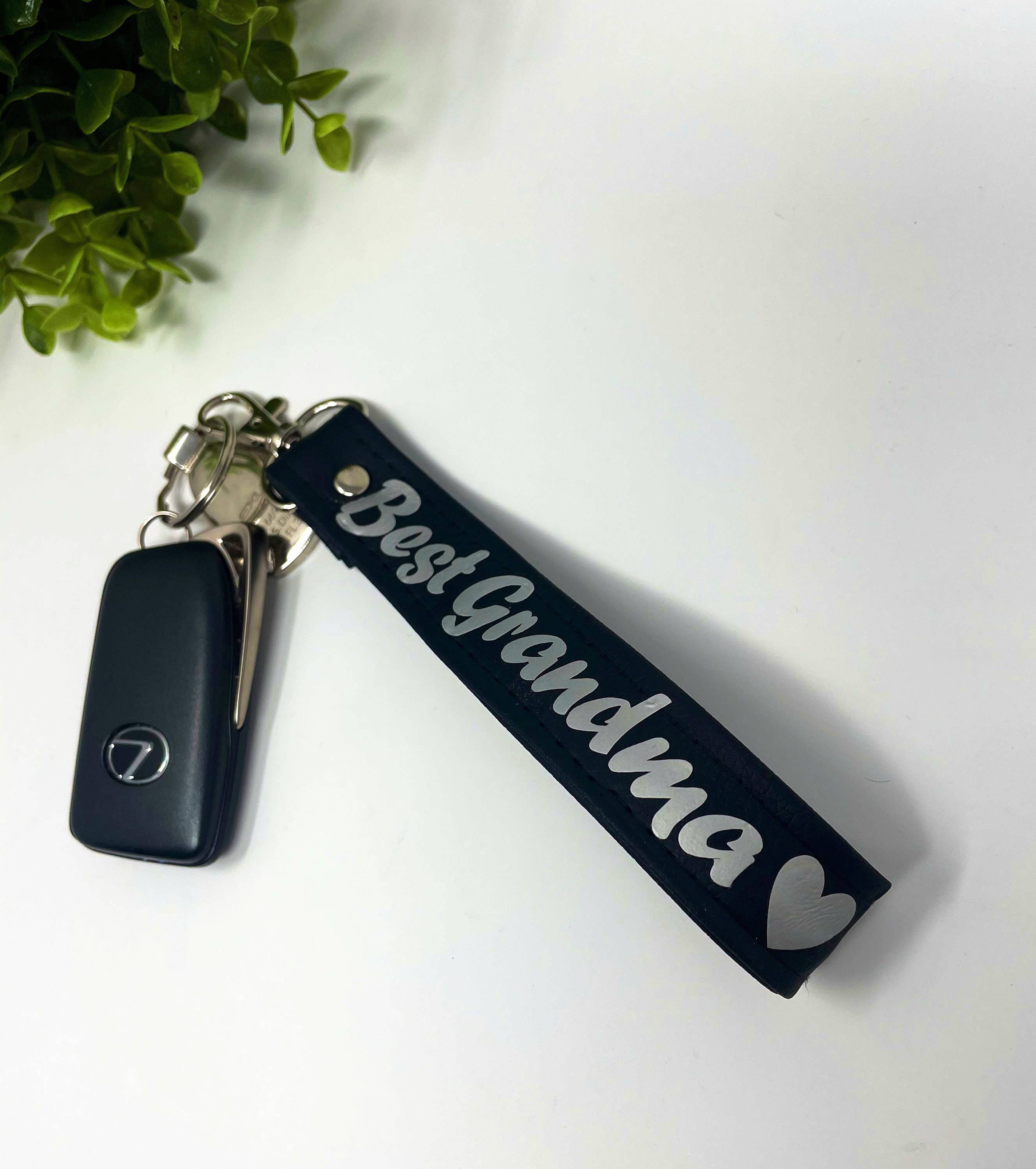 OMMO Designs - Vente Porte-clés – femme - Porte-clés personnalisé avec nom, porte-clés monogramme, bracelet porte-clés, porte-clés gravé, cadeau de fête des mères6