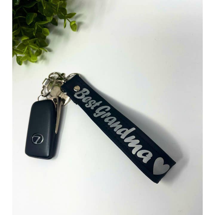 OMMO Designs - Vente Porte-clés – femme - Porte-clés personnalisé avec nom, porte-clés monogramme, bracelet porte-clés, porte-clés gravé, cadeau de fête des mères6