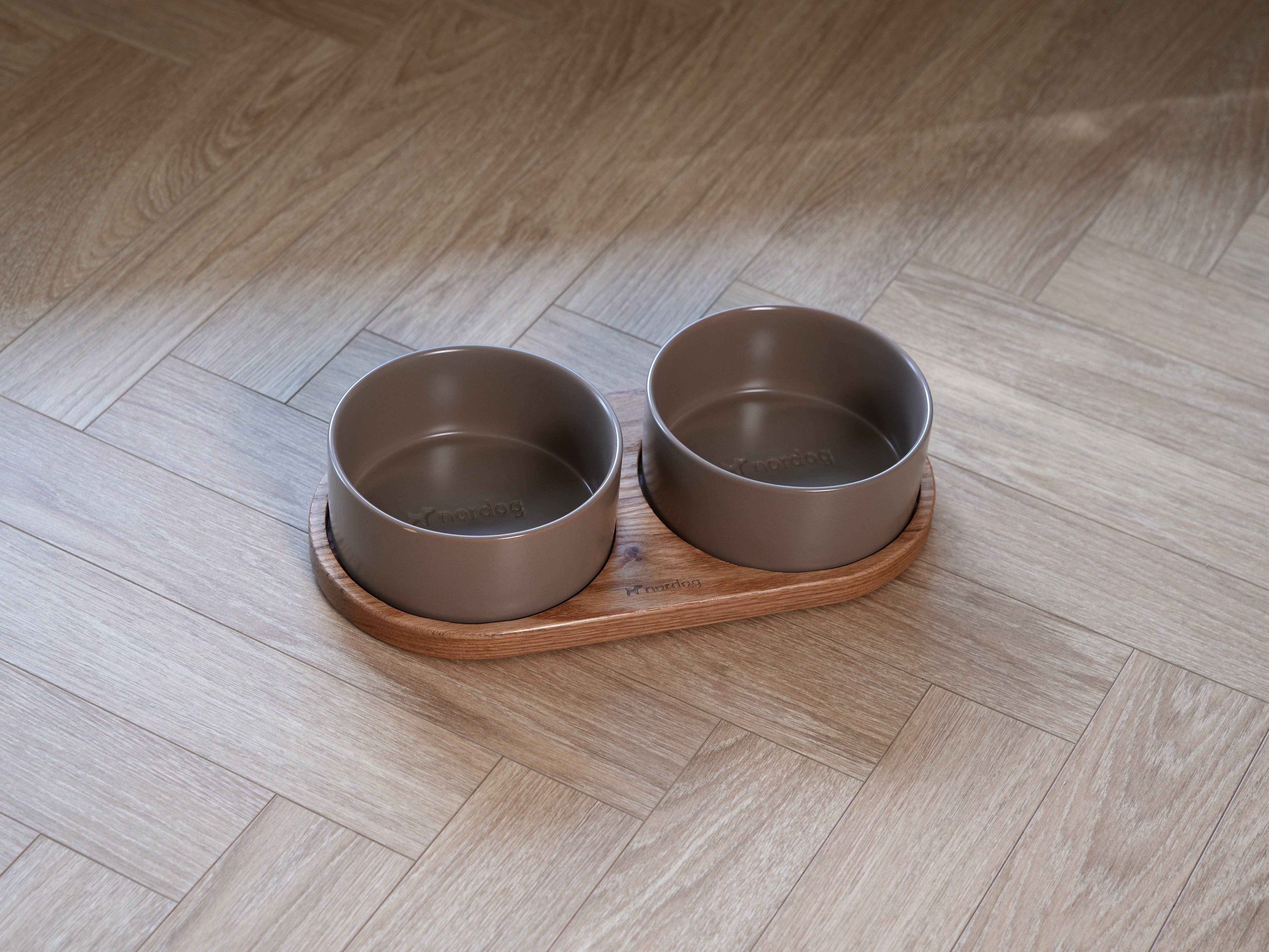 Nordog – Engroshandel Madskål - Kat/hund – Barcelona Dobbelt Hundeskål (olieret eg, mocca)3