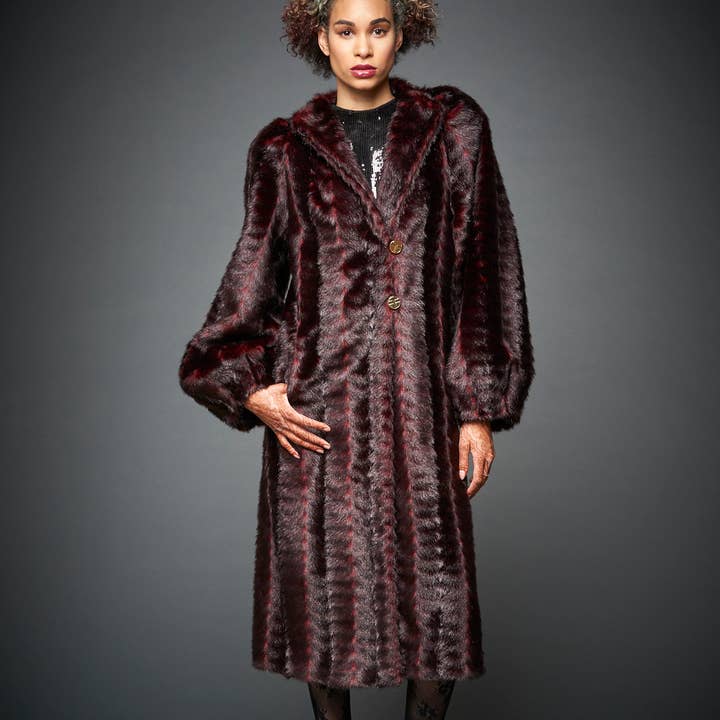 Cappotto Gaga Glamour per la vendita all'ingrosso da parte di Furious Fur