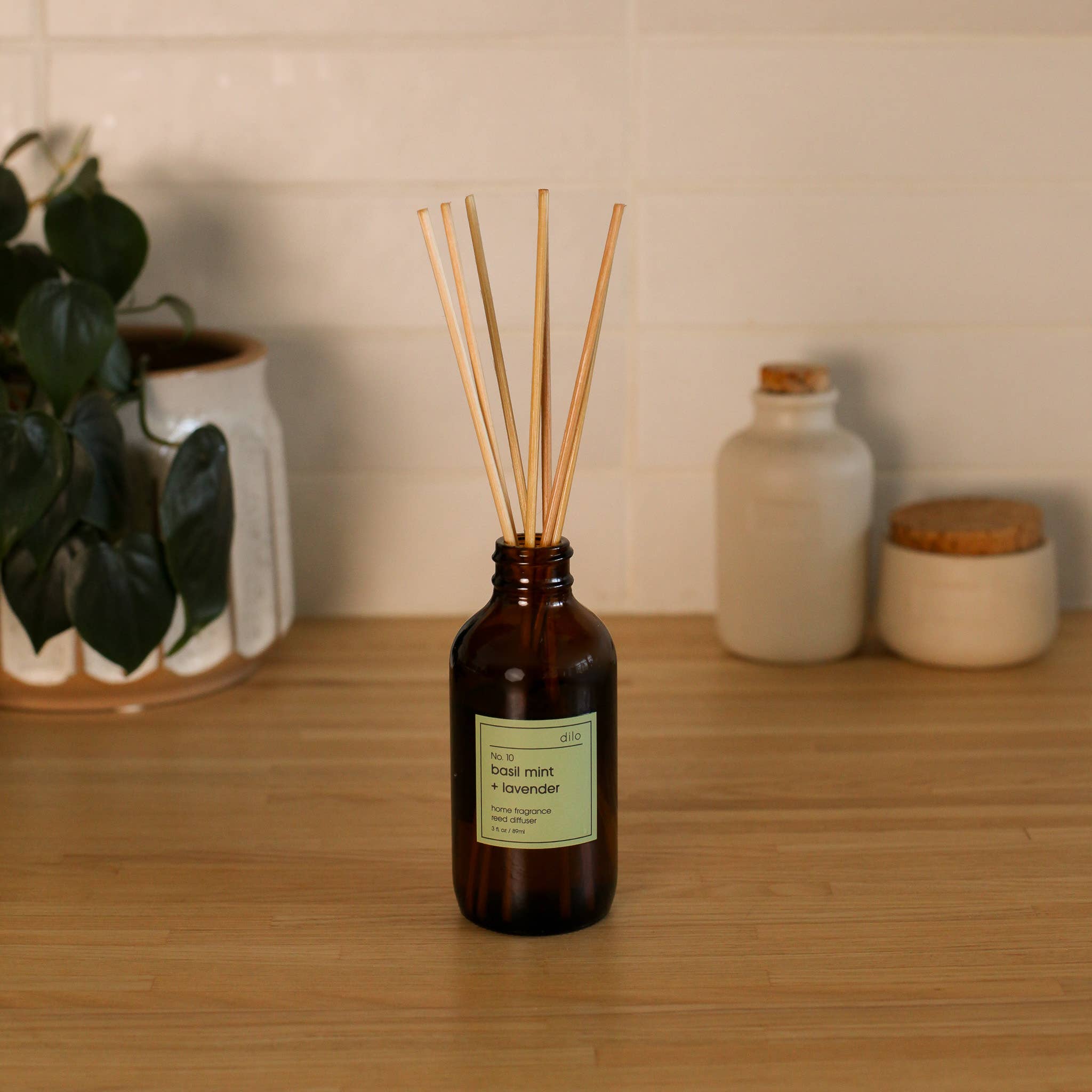 dilo - Wholesale Reed diffuser - No. 10 Basil Mint + Lavender Reed Diffuser
