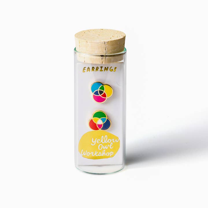 Yellow Owl Workshop - Wholesale Knopjes/oorstekers - RGB en CMYK oorstekers - gouden kleurrijke artistieke statement oorbellen2