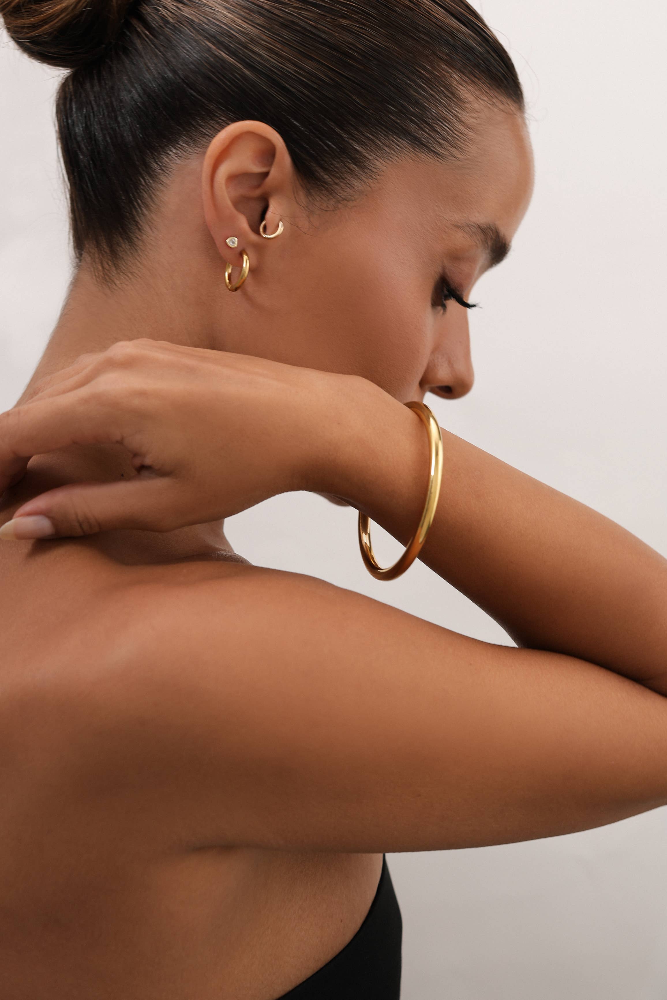 Le Cle - Wholesale Bangle Bracelet - Classic Gold Bangle Bracelet 18K Gold Plated Stainless Steel1