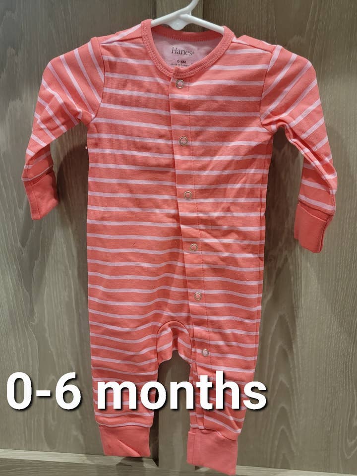 Traje Hanes Hanes 5, unisex, para bebé para venta al por mayor de Oodle Kaboodle LLC