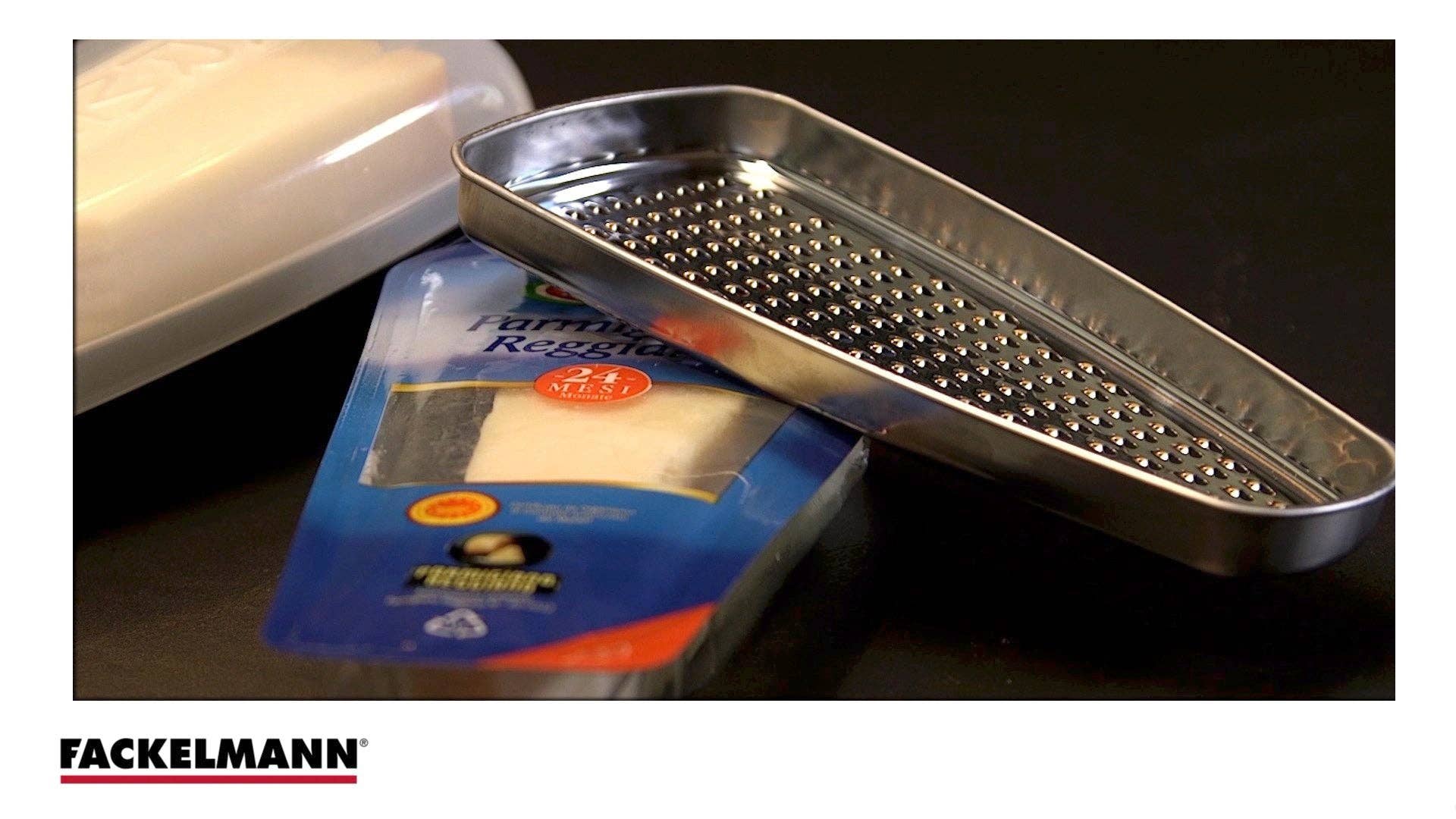 Fackelmann - Wholesale Grater - Fackelmann Handmade parmesan grater and storage box16