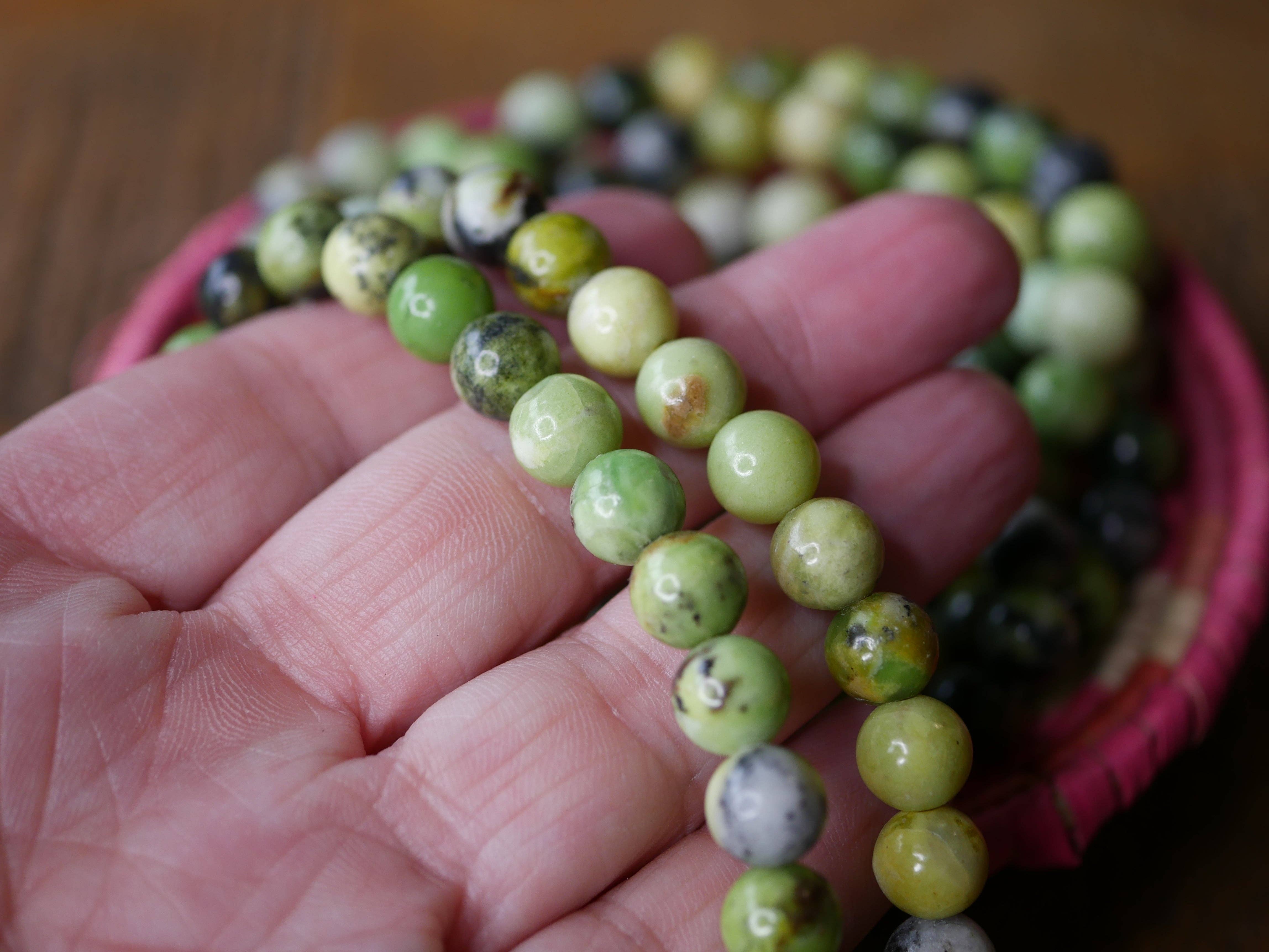 Superior Stones & Gifts INTL LLP – Engroshandel Perlearmbånd – Gemstone Stretch Armbånd Grøn Serpentin naturlig2