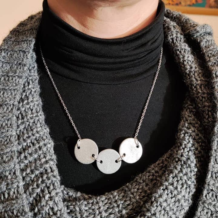 Tallrikar Halsband för wholesale av No War Factory s.r.l.