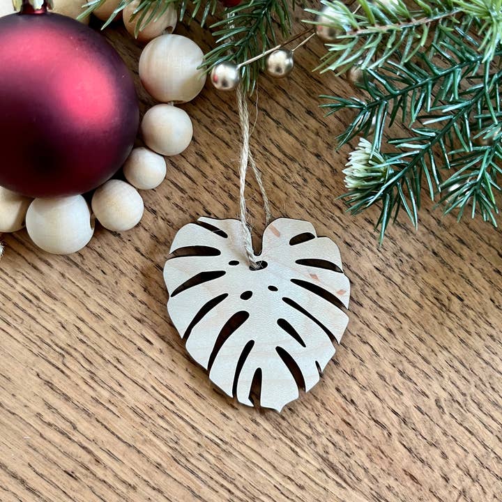 Rustic Raleigh - Wholesale Ornament - Monstera leaf houseplant lover Wooden Christmas Ornament