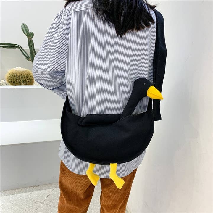 Lily Clothing - Wholesale Crossbody Bag - Women's - Cute fashionable duck-head canvas crossbody bag3