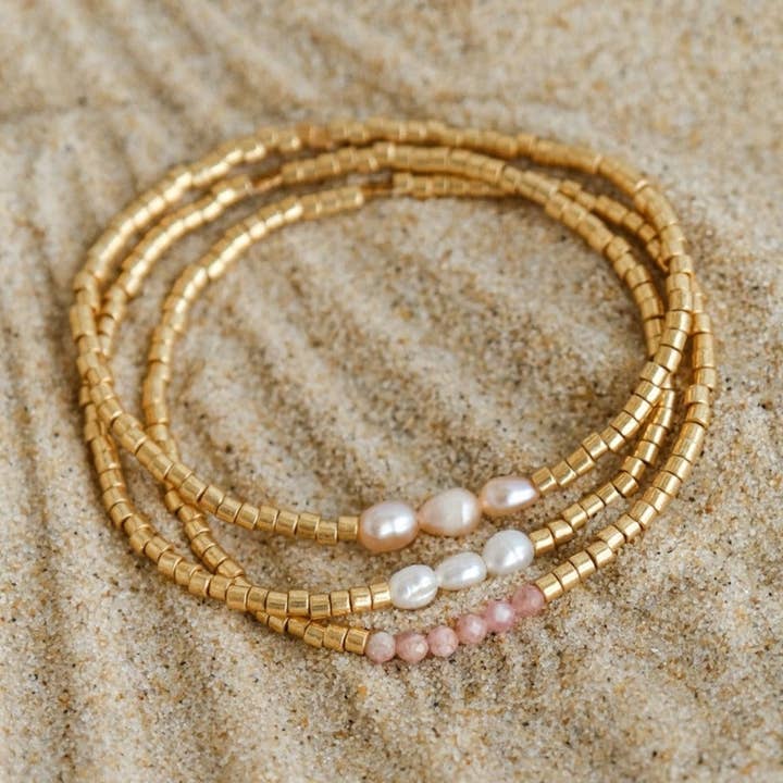 Elastiskt armband ”Reborn” med val av pärlor för wholesale av howlitetrib