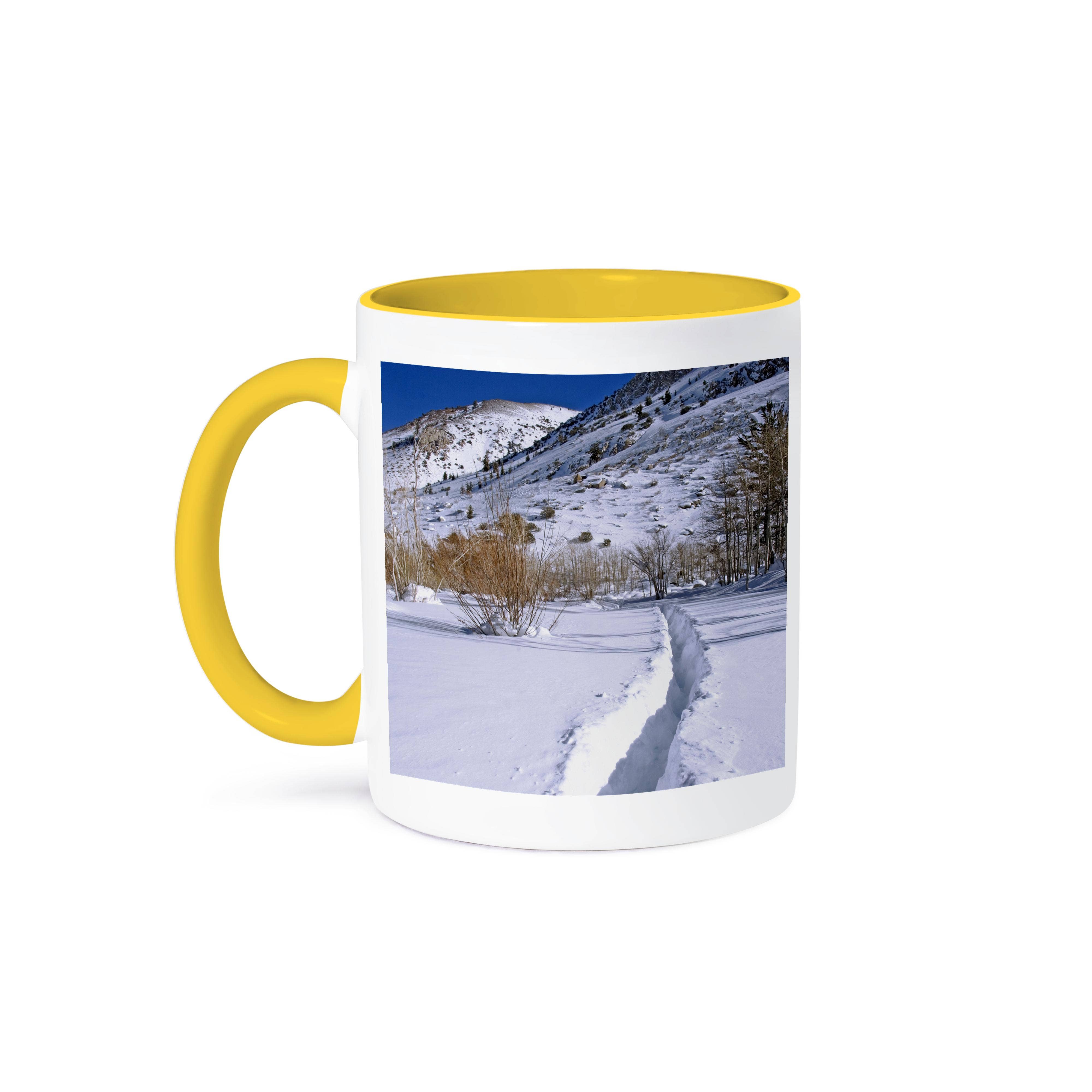 3dRose - Vente Tasse à café - 3dRose, États-Unis, Californie, montagnes de la Sierra Nevada. Chemin à travers la neige de montagne, Tasse0