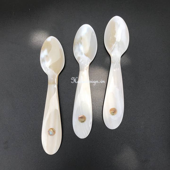 Hala Design - Wholesale Table Spoon (Cutlery) - Mother of Pearl and Golden Oyster Caviar with Abalone Spoon2