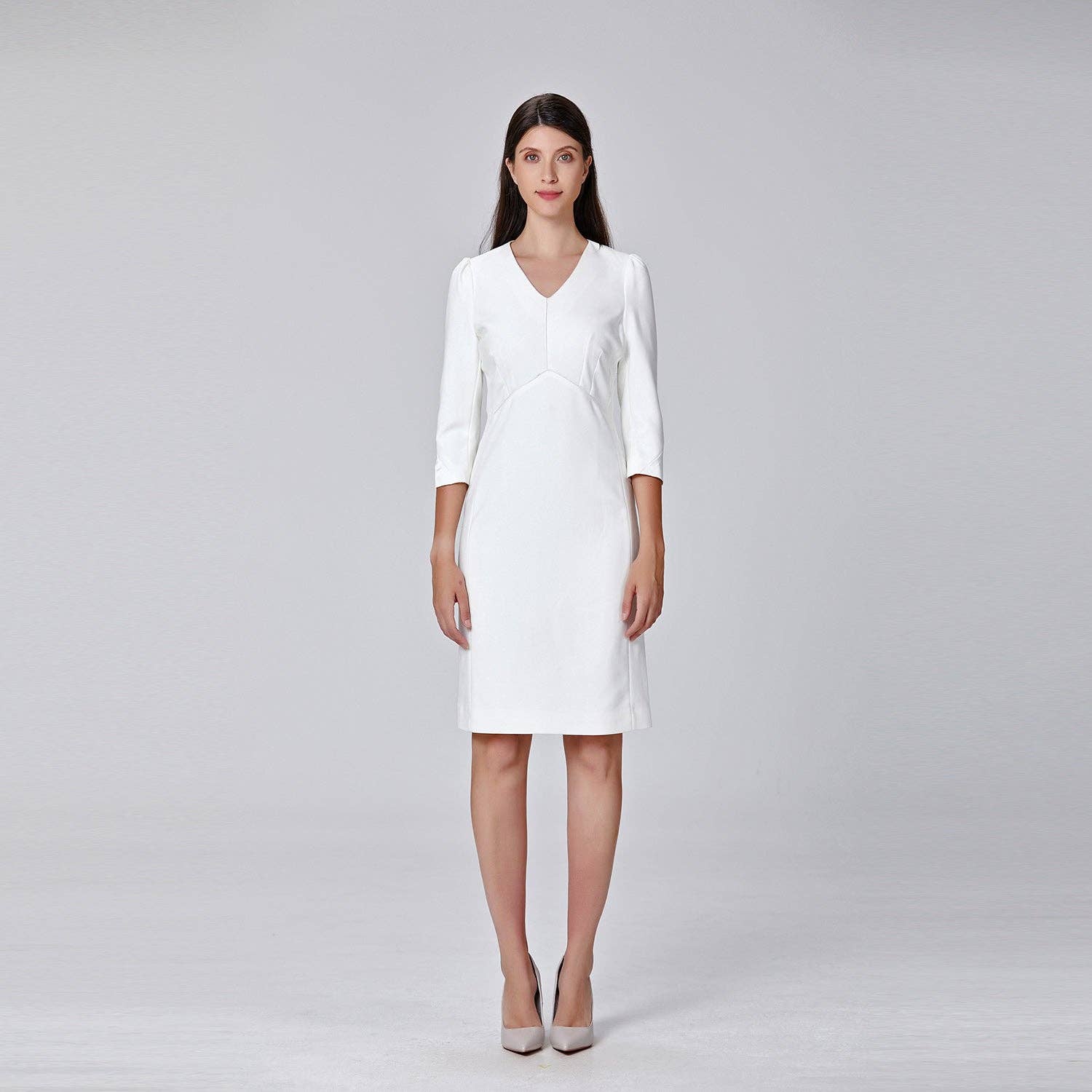 Smart and Joy - Wholesale Dress - Women's - Fitted dress with V-neckline4