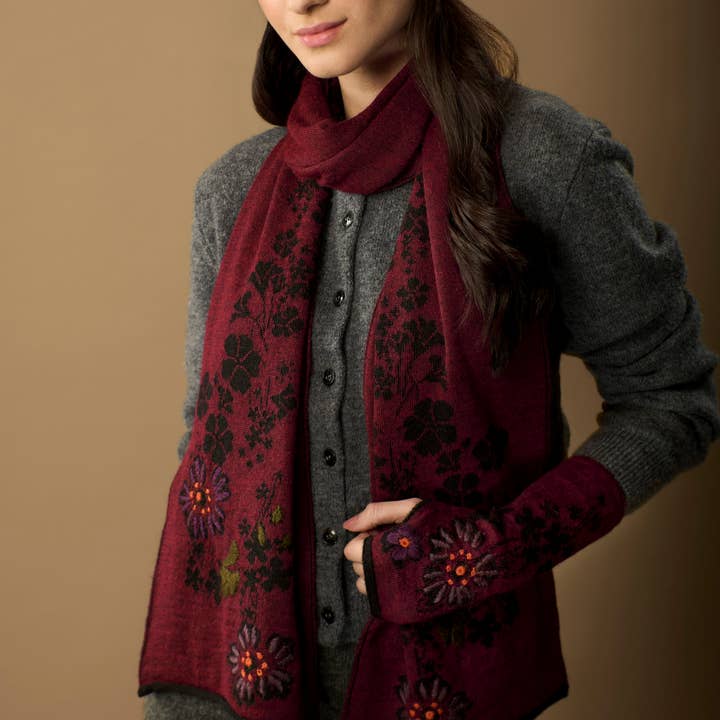 WUAMAN - Alpaca - Wholesale Scarf - Women's - Julia Alpaca Scarf | Hand Embroidery | Fall8