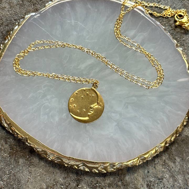 Messing Celestial Moon og stjerner halskæde for engroshandel hos Seize The Night Designs