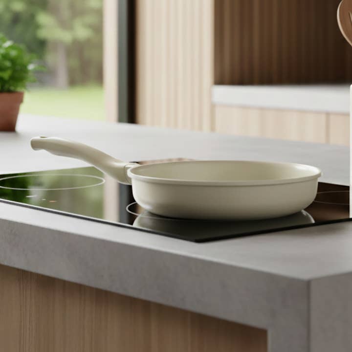 Pure pan 20cm in recycled aluminum cast iron cream for wholesale by Menastyl