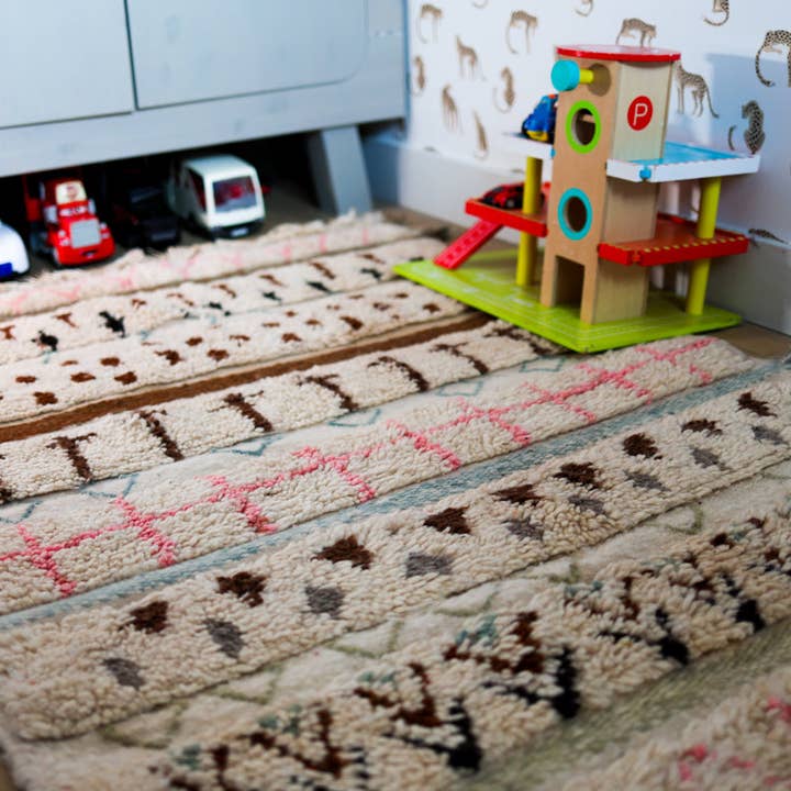 Tapis pour enfants en laine Azilal pour la vente par Daridecoo