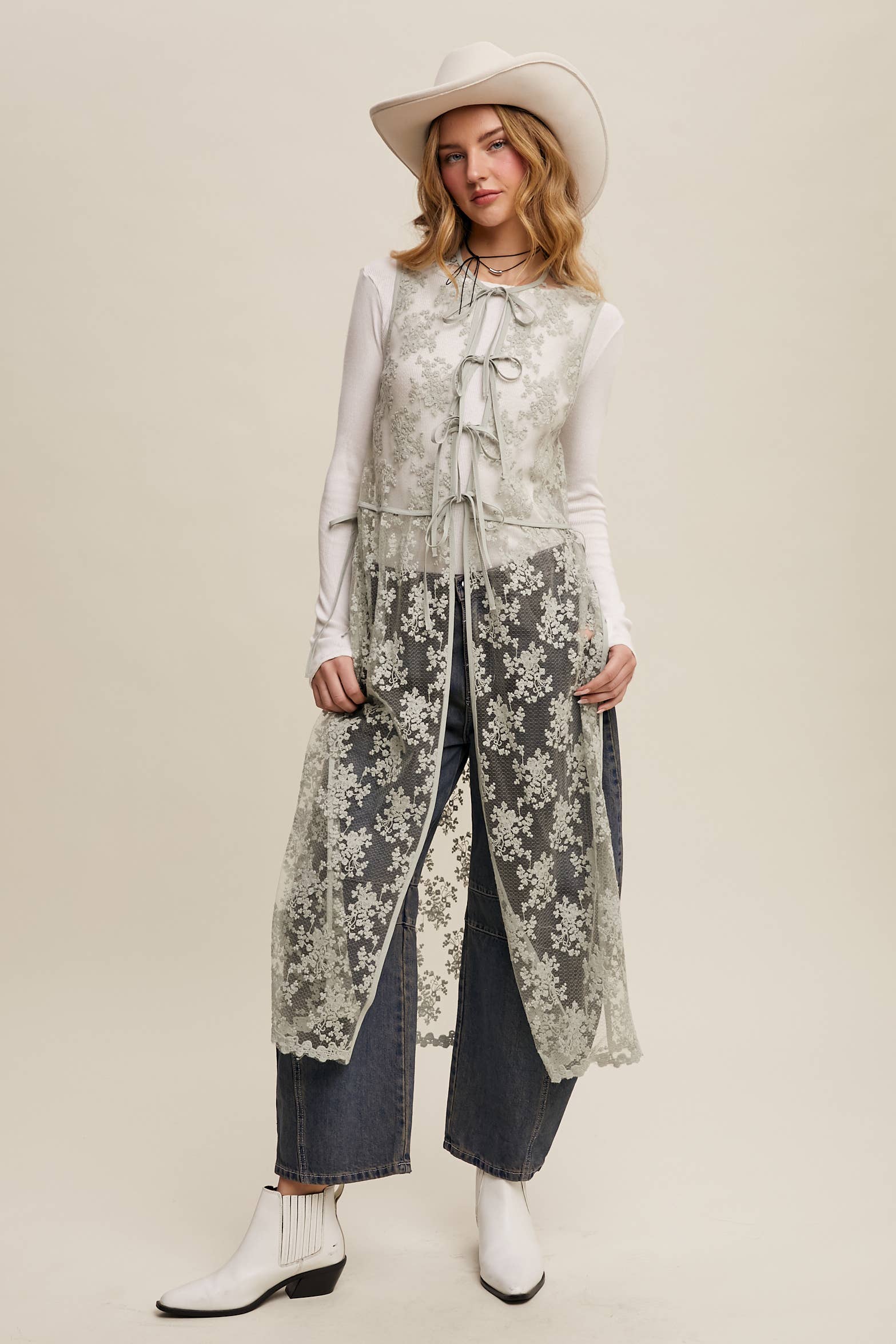 Listicle - Wholesale Outerwear Vest - Women's - Sheer Floral Embroidered Lace Vest44