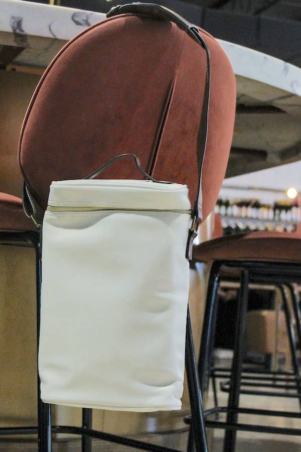 mb greene - Wholesale Wine Tote - Wine Tote in Pebble Grain9