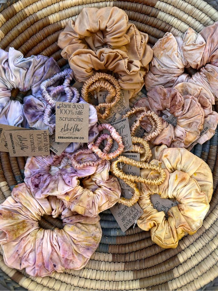 Silkeskrutonger färgade med växter i 3 storlekar för wholesale av Ebb & Flow