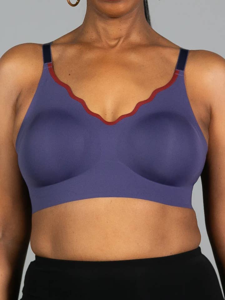 Soutien-gorge à encolure festonnée Invisible Edge pour la vente par Rhonda Shear