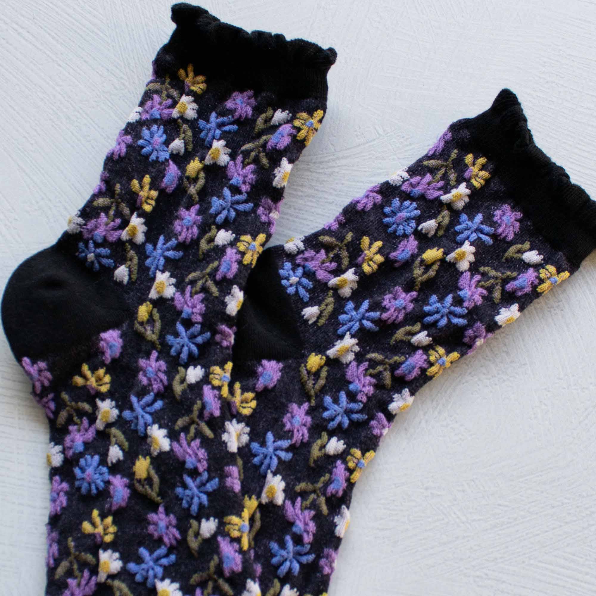 Tiepology - Wholesale Socks - Women's - Love Floral Casual Socks5