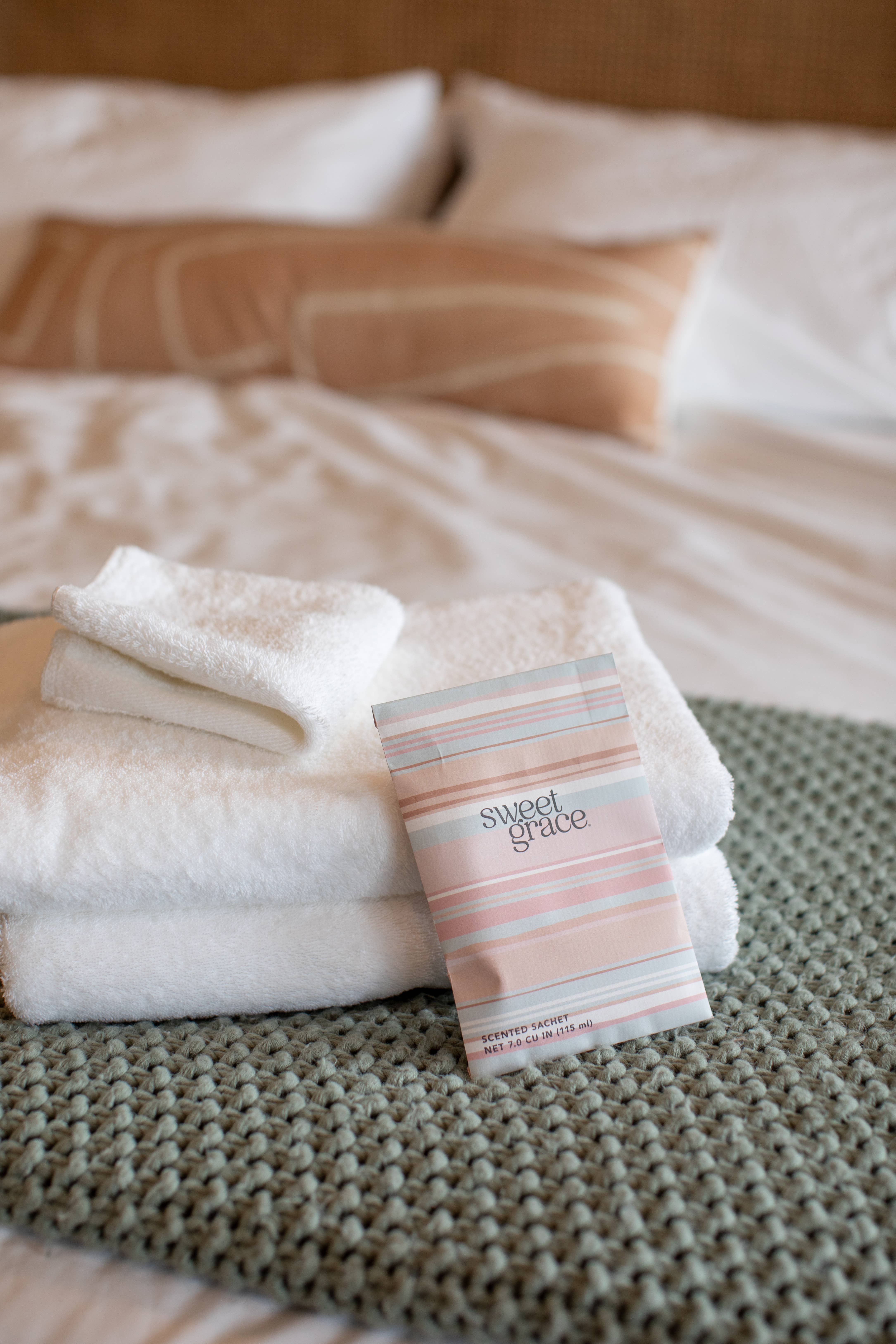 Bridgewater Candle Company - Wholesale Sachet - Sweet Grace Modern Stripe Sachet 9 Pack13