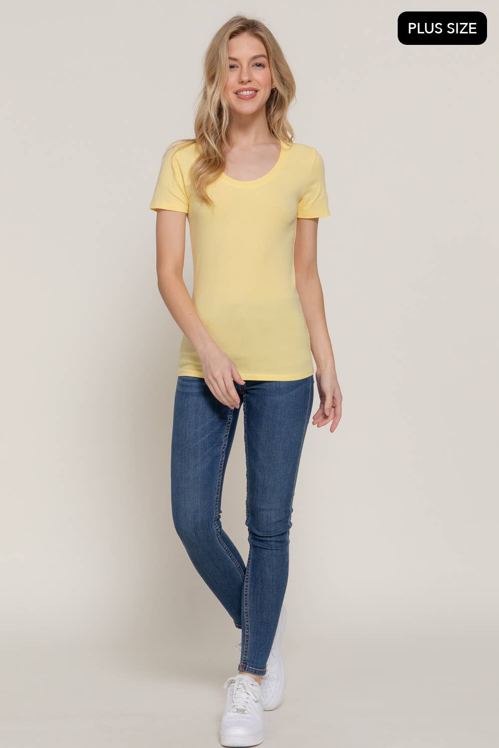 Active Basic | Active USA - Vente T-shirt – femme - [GRANDE TAILLE] Haut à manches courtes en jersey de coton à encolure dégagée30