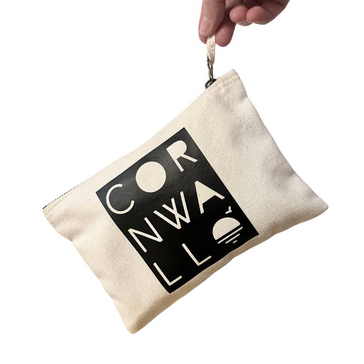 Small Cornwall Zip bag - Natural/Black for wholesale by the Cornish studio