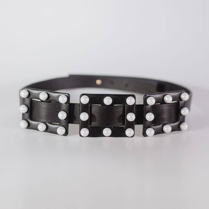 svart läderbälte med vita pärlor för wholesale av Carmen Berdonces