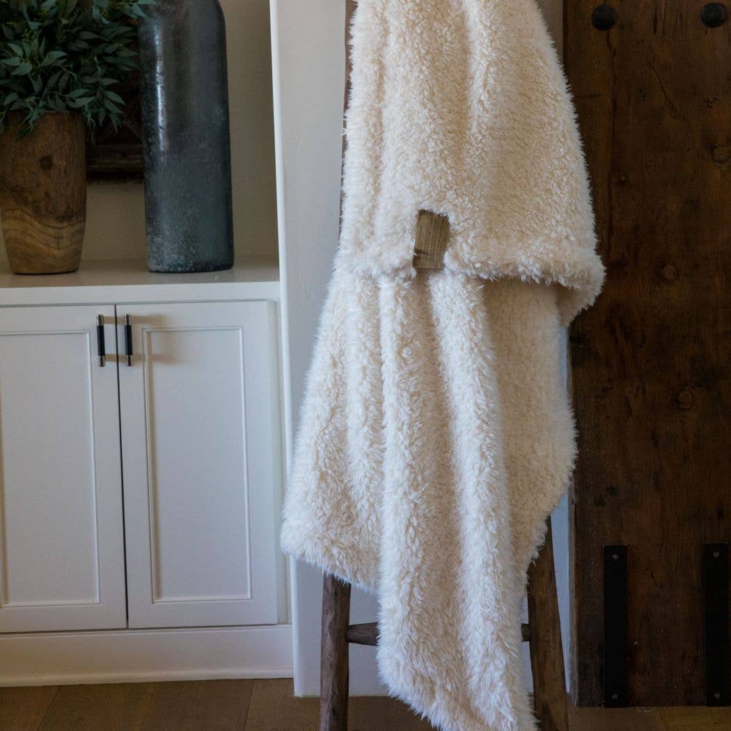 BIG LOViE - Wholesale Throw Blanket - Angel Plush Blanket - Big8