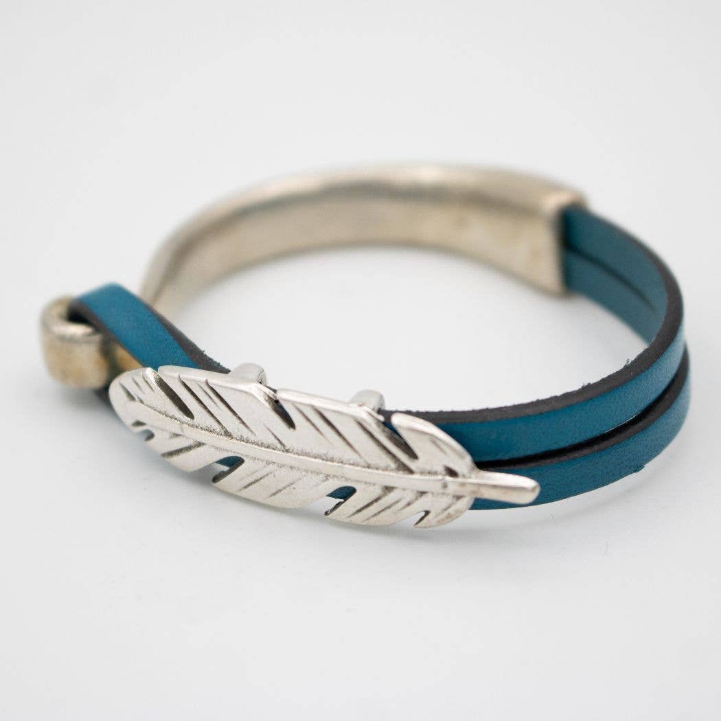 Montana Leather Designs - Wholesale Cuff Bracelet - HC Feather - Silver1