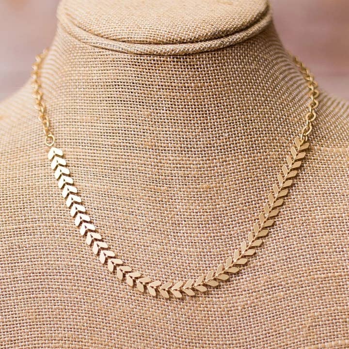 Colar banhado a ouro Chevron por atacado de Swara Jewelry LLC