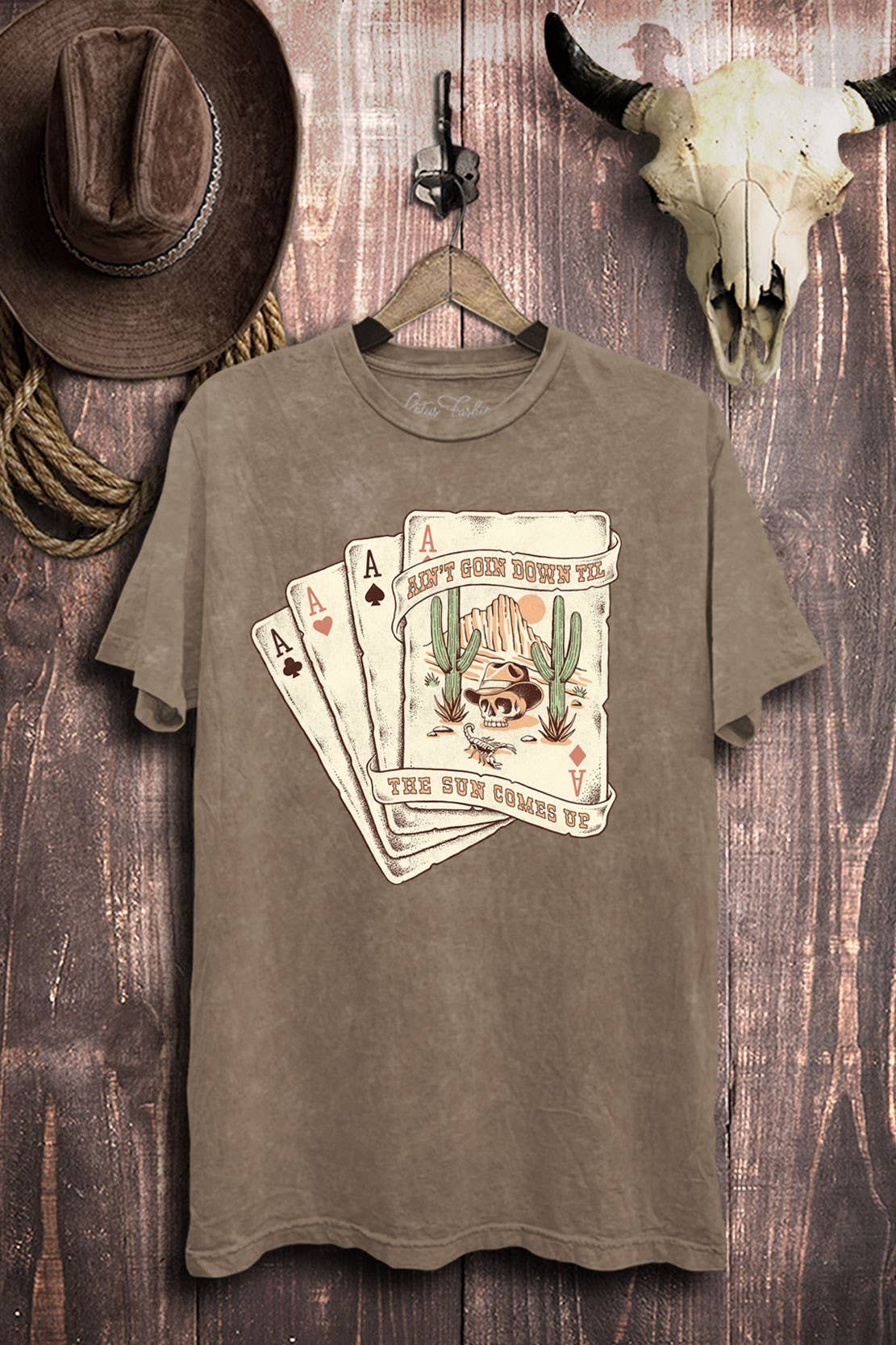 Lotus Fashion Collection - Vente T-shirt sérigraphié – femme - Je ne descends pas avant le sommet graphique2