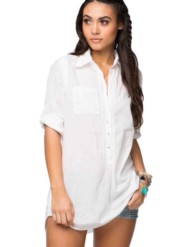 Boyfriend Bomuldsskjorte i Chambray - Hvid for engroshandel hos Subtle Luxury