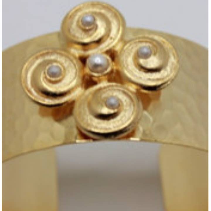 Swirl Cross Manchet for engroshandel hos Weisinger Designs