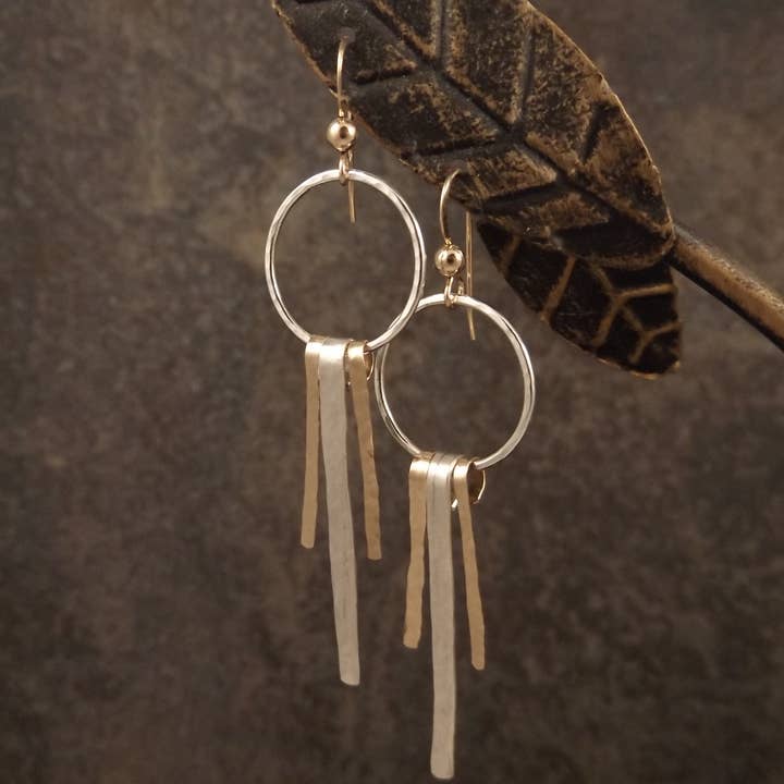 Caitlyn - Orecchini a cerchio per la vendita all'ingrosso da parte di Felicity Jewelry Designs