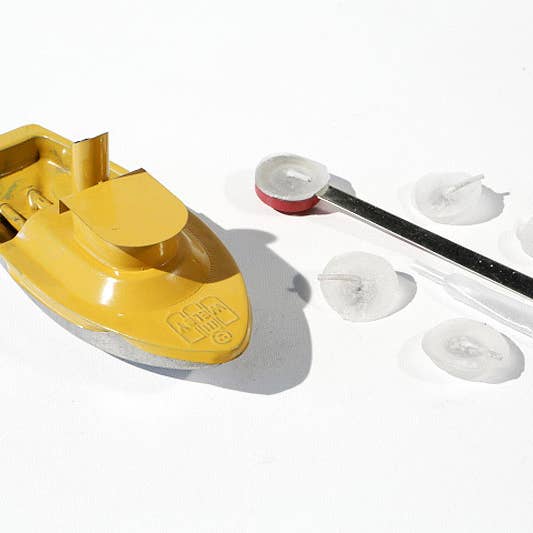 die Blechfabrik e.K. - Wholesale Classic toy – Kids - Pop pop boat with hut “hat boat” incl. 5 spare candles