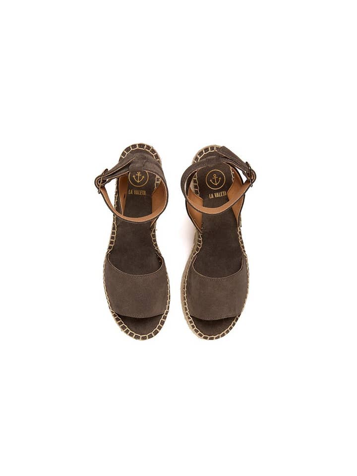 La Valeta Espadrilles-Ibera Factory Shoes slu - Wholesale Lifestyle Sneakers - Women's - Katia Colina | Espadrilles with Jute Sole1