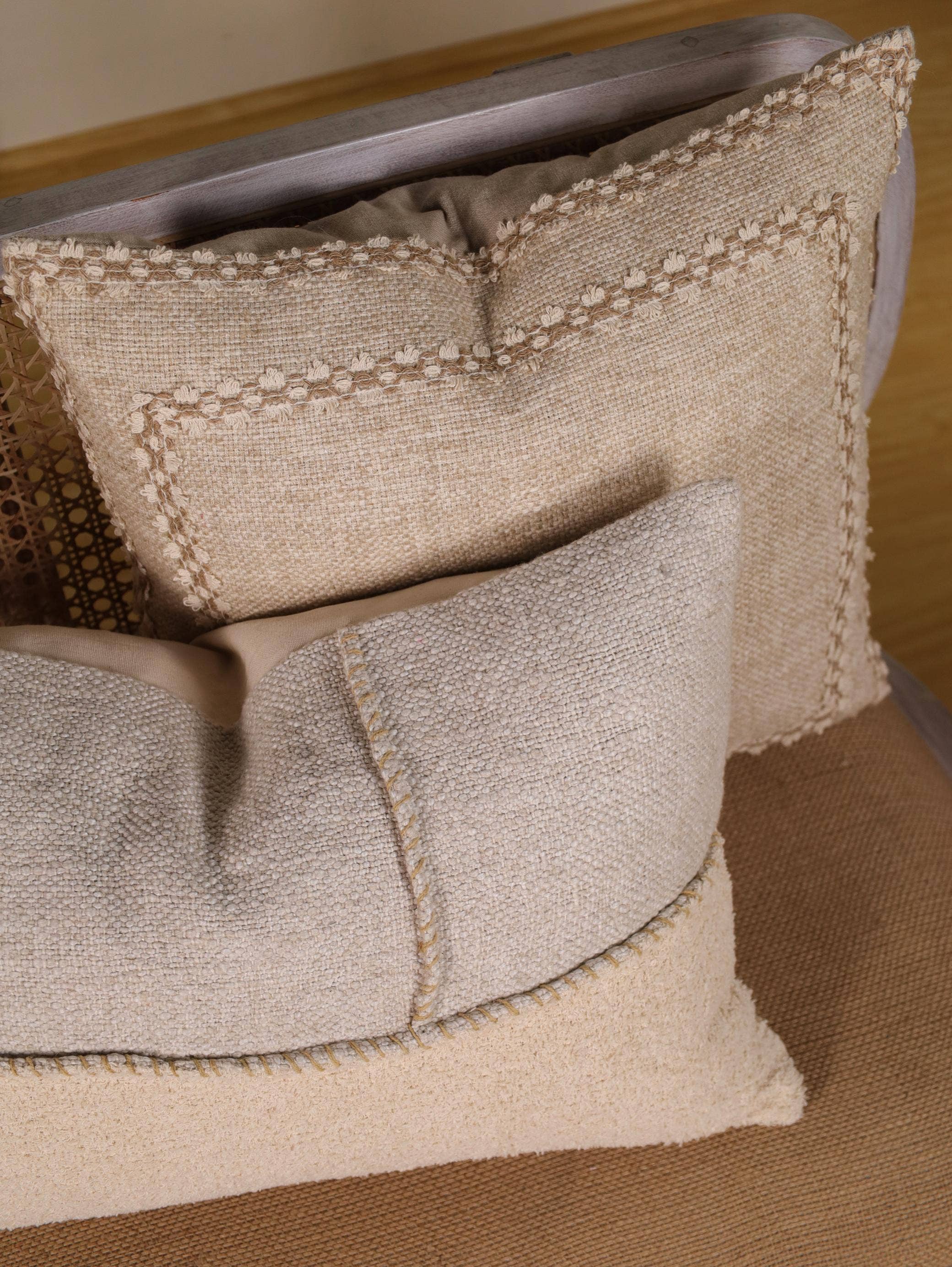 Eyda Homes - Vente Housse de coussin - Housse de coussin en lin naturel brodé à la main 16x24"9