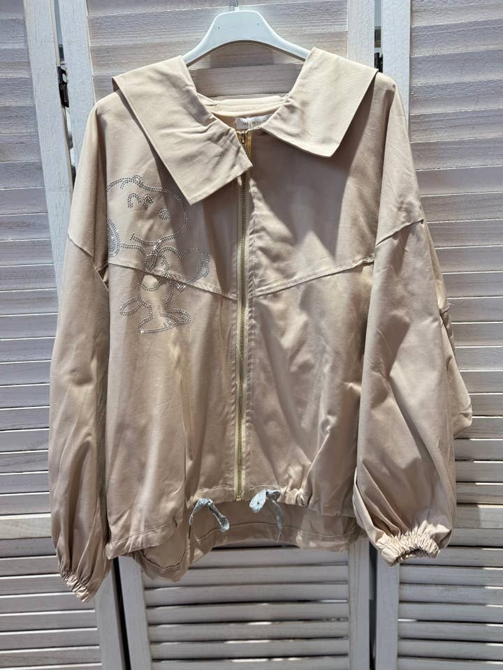 VICTORIA&ISAAC - Wholesale Jacket - Women's - Zip-up jacket with wide collar and decorative embroidery - Gia10103