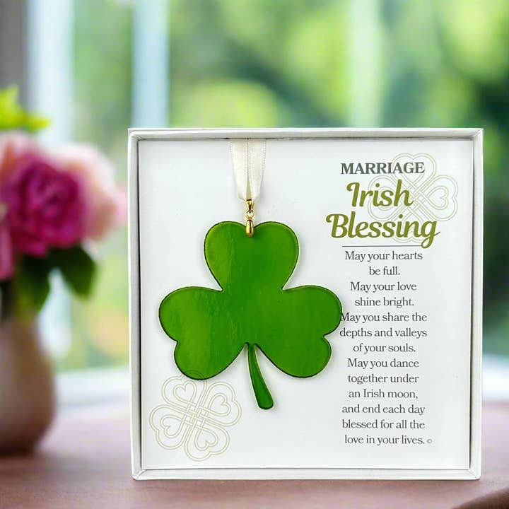 Irish Anniversary or Wedding Gift USA Glass Shamrock 7806 for wholesale by The Grandparent Gift Co. Inc.