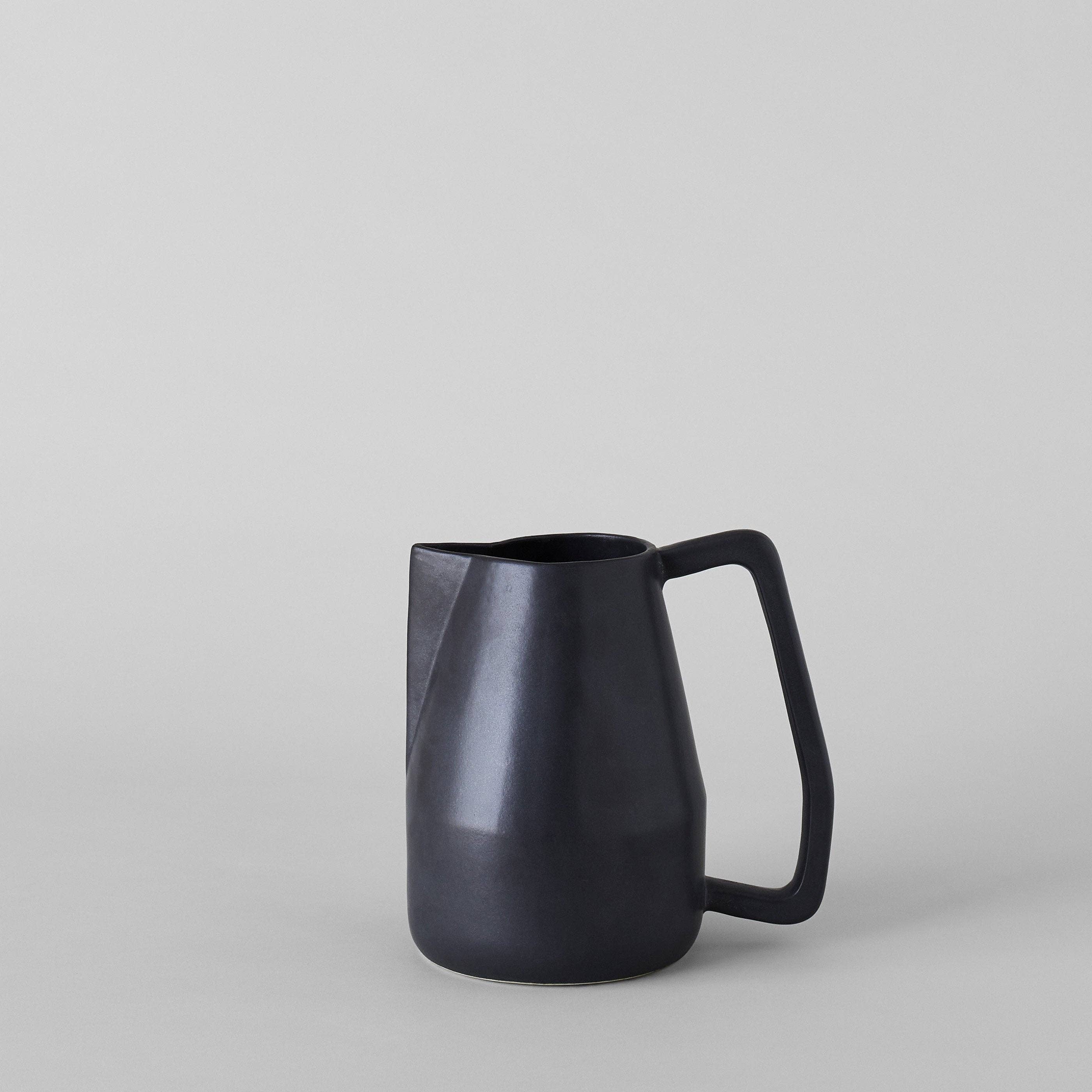 Bloomist - Wholesale Pitcher - Black Novah Pitcher1