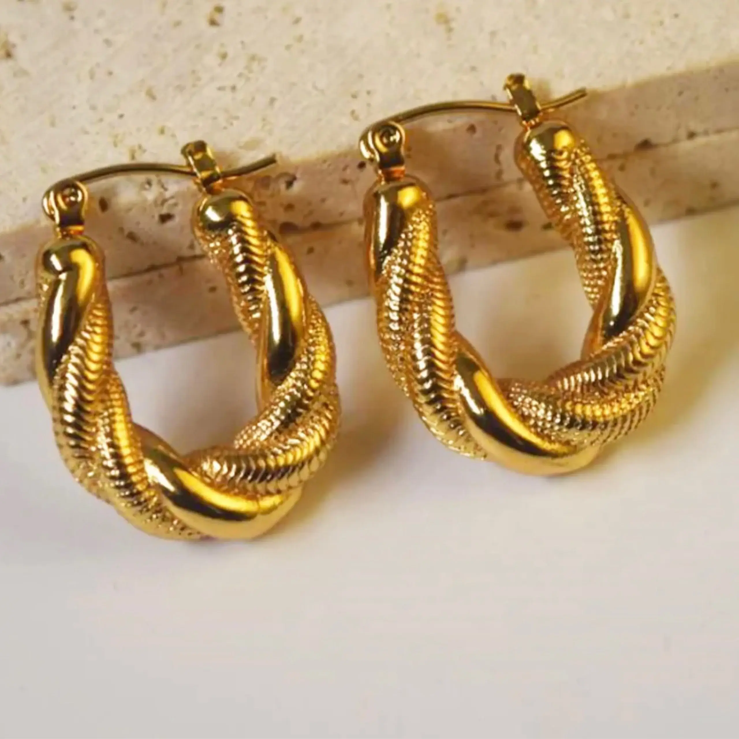 Magnifique Hearts - Wholesale Hoop Earrings - Twisted Hoop Earrings for Women, 18K Gold Plated5