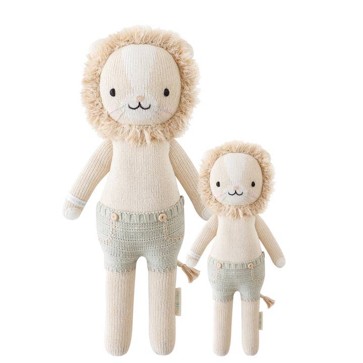 Sawyer the lion, gives 10 meals for wholesale by cuddle+kind