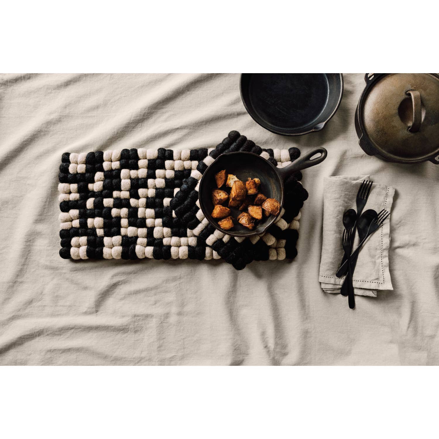 Danica Heirloom - Wholesale Table Runner - Ember Dot Centerpiece Runner1