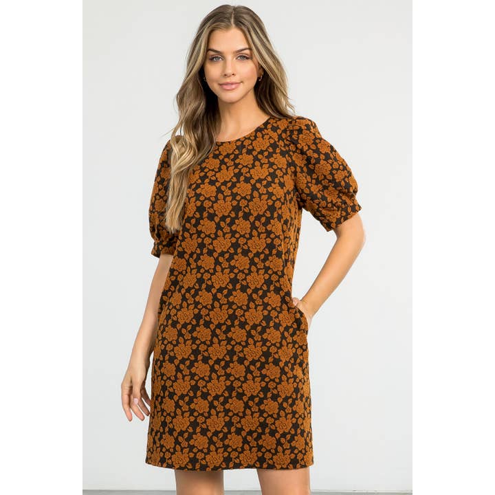 Vestido Preto Texturizado com Mangas Bufantes e Estampa Floral por atacado de THML