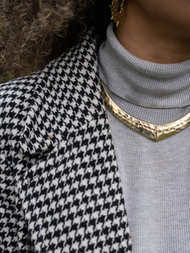 Hammered Collar Choker for wholesale by Urbiana