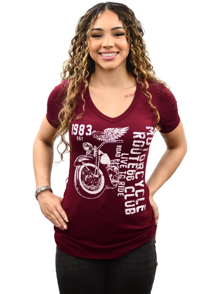 Camiseta burdeos Route 66 Club con piedras y cortes en la espalda para venta al por mayor de Liberty Wear Apparel